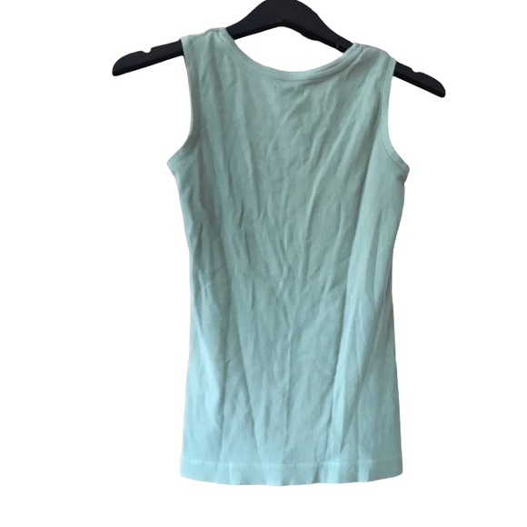 BUNDLE of tank tops - Picture 11 of 13